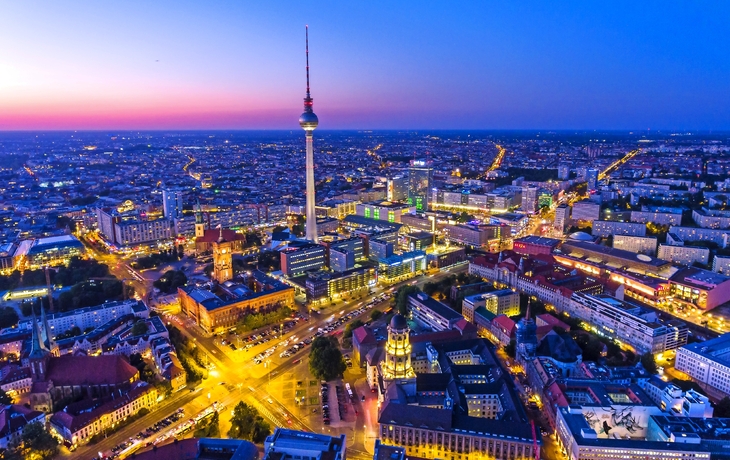 Skyline von Berlin bei Nacht