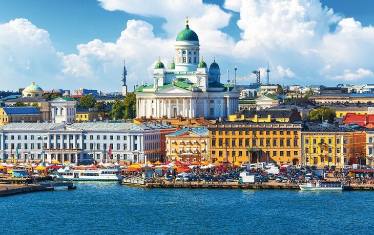 Helsinki mit Kathedrale und Hafen