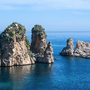 Faraglioni-Felsen in der Nähe der Insel Capri