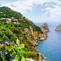 Blick auf die Faraglioni bei Capri